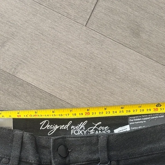 NWT Foxy Jean Women’s stretch Charcoal Joggers - Picture 5 of 15